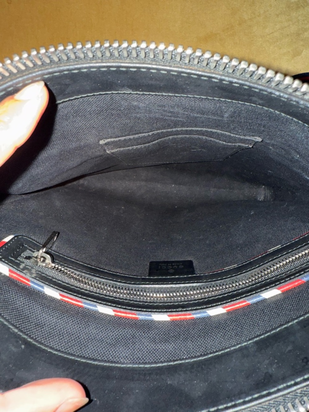 Pristine Condition Gucci Black Canvas Messenger Bag - Picture 5 of 9